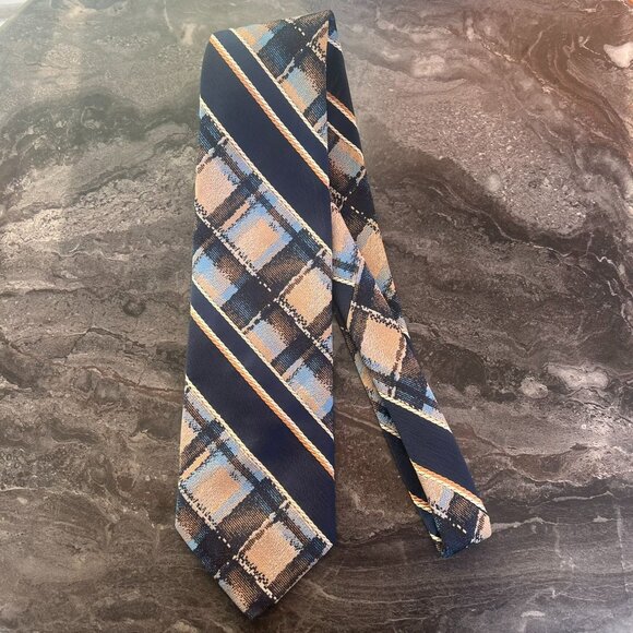 Vintage Gibsons Lewiston By Damon Polyester Plaid and Striped Tie Wide Retro - Picture 6 of 6